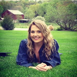 Meet your Posher, Holly